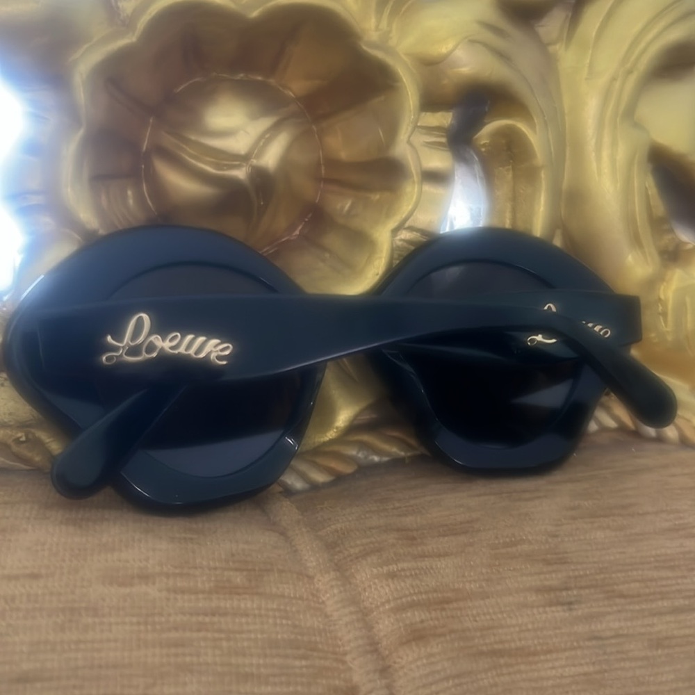 LOEWE CURVED LOGO ACETATE ROUND BLACK‎ SUNGLASSES LW40125U NWOT - Picture 5 of 11